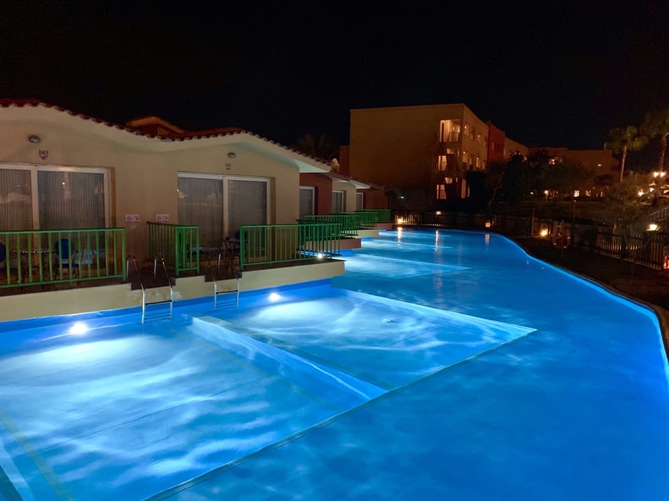 Pool Hotel Titanic Palace