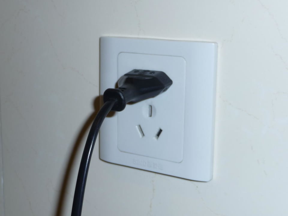 Steckdosen-Adapter nicht notwendig Hotel RJ Brown