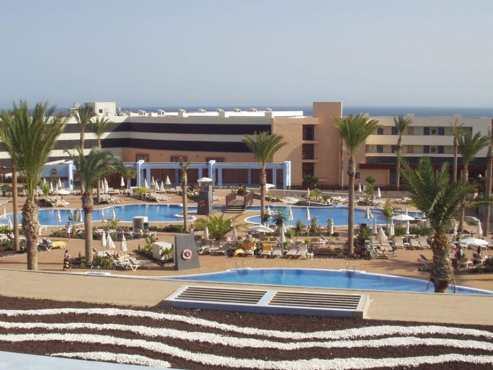 Ausblick von Zimmer Nr. 4106 auf den Pool Iberostar Waves Gaviotas Park