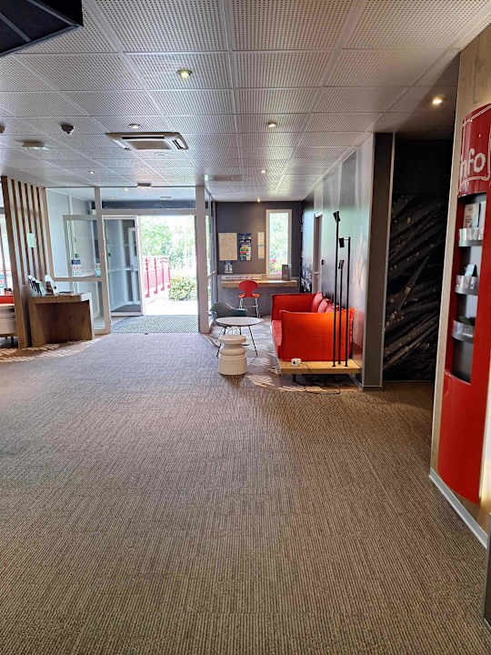 Lobby Hotel Ibis Honfleur