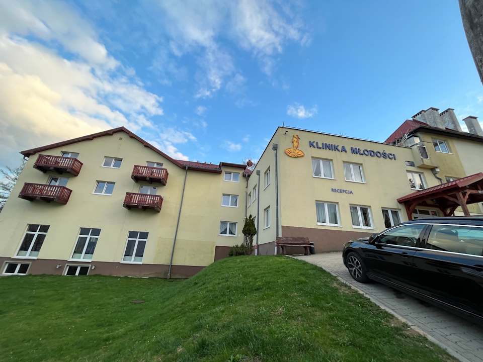 Außenansicht Klinika Młodości Medical SPA