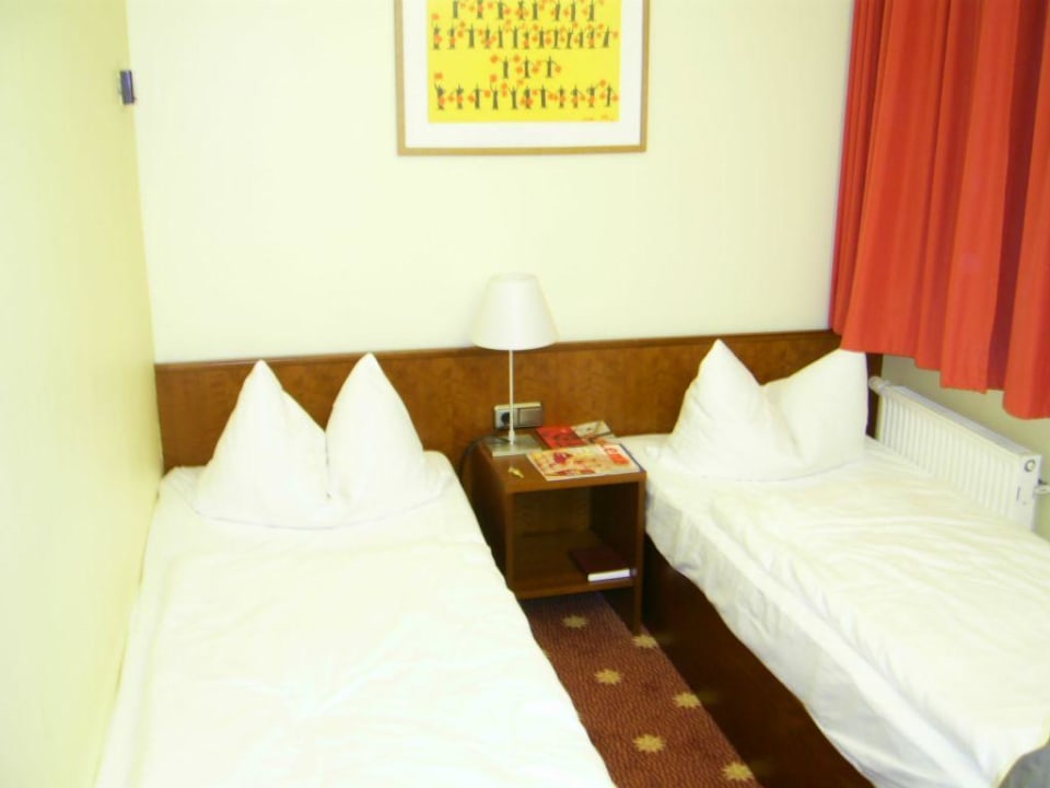 Besonders kleine Zimmer im Hotel Kleine Sonne Rostock Hotel Die kleine Sonne