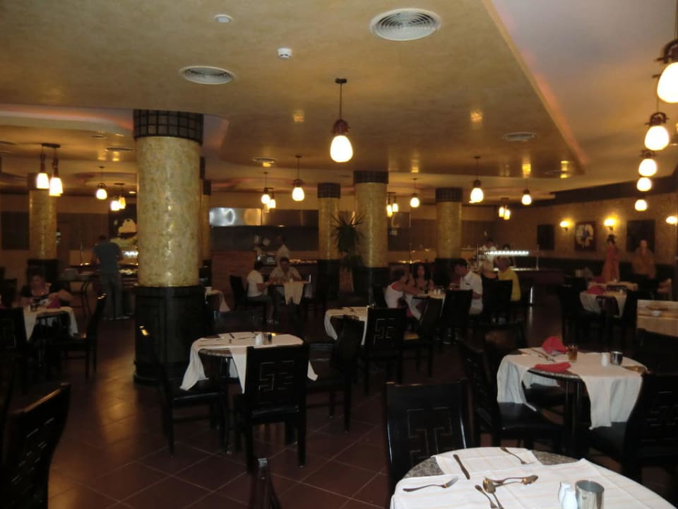 Eines der 5 Restaurants Beach Albatros Resort