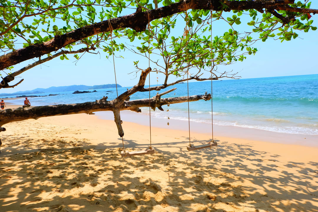 Schaukel am Strand Khao Lak Merlin Resort