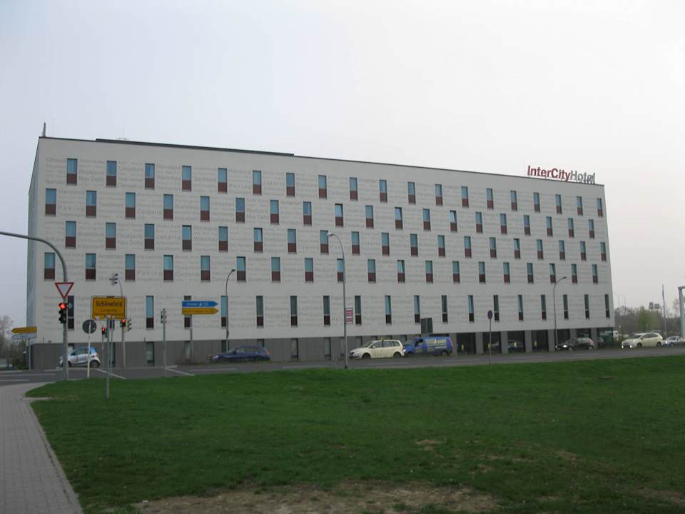 Außenansicht der Hotels IntercityHotel Berlin Airport Area North