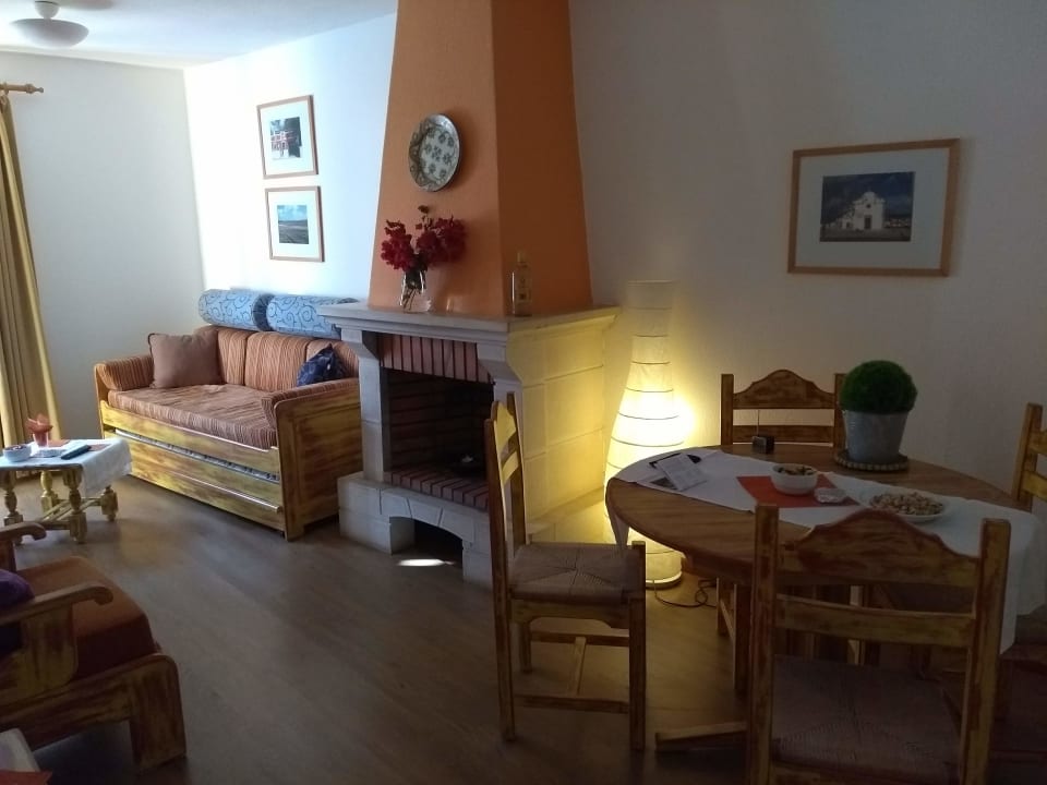 Zimmer Clube Maria Luisa