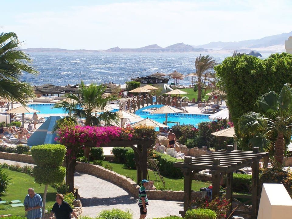 Blick auf Pool Charmillion Club Resort