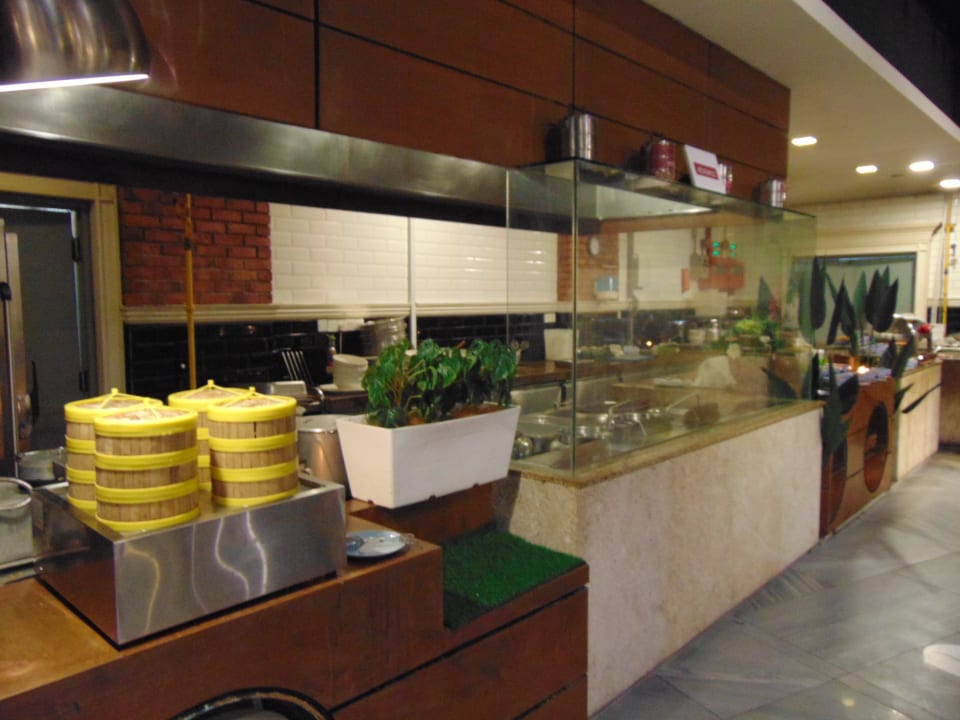 Gastro Movenpick Hotel & Convention Centre KLIA