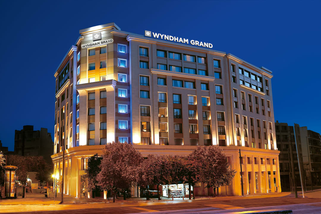 Außenansicht Wyndham Grand Athens