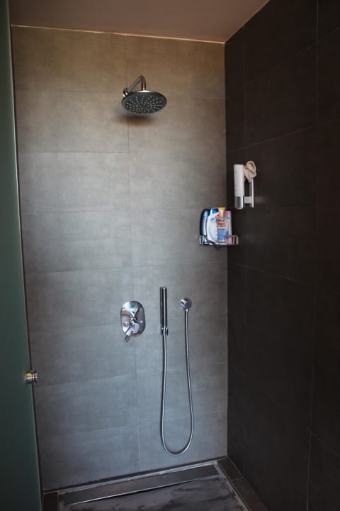 Dusche Superiorzimmer Lopesan Baobab Resort