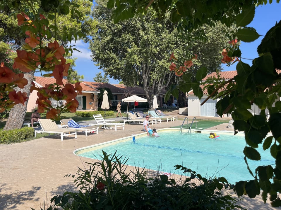 Pool Capo Di Corfu  (Im Umbau/Renovierung)