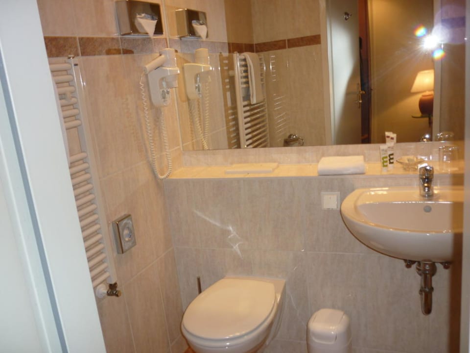 Badezimmer Mercure Hotel Berlin Mitte