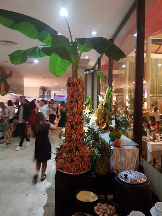 Eine Scampipalme zum Silvesterbuffet Grand Palladium Select Bávaro Resort & Spa