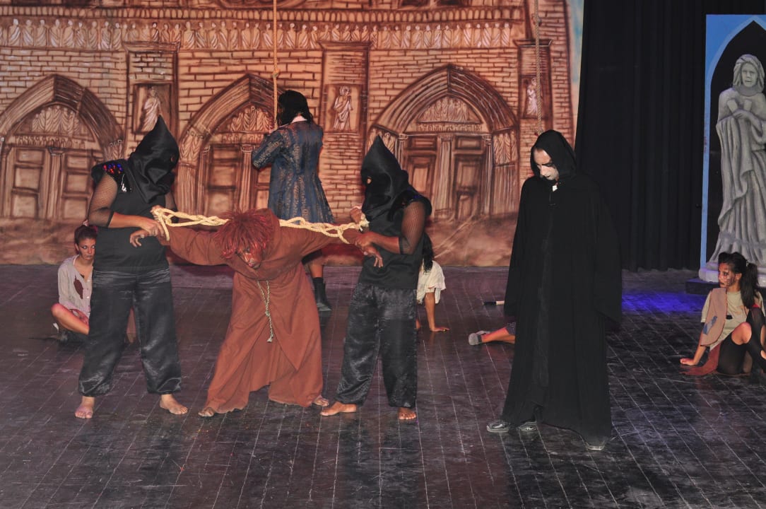 Musical Notre Dame Cleopatra Luxury Resort Makadi Bay