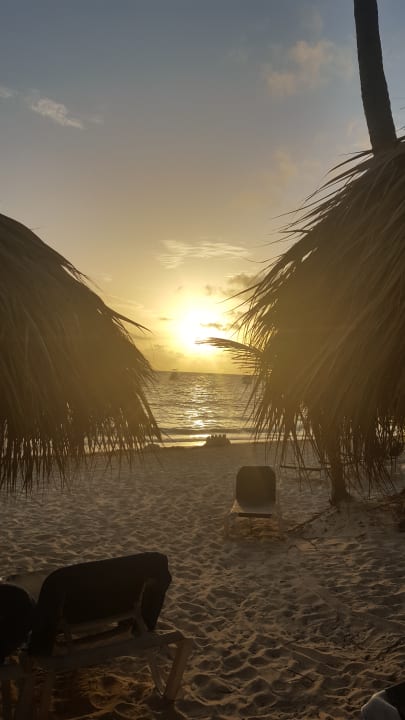 Strand Hotel Grand Palladium Palace Resort, Spa & Casino