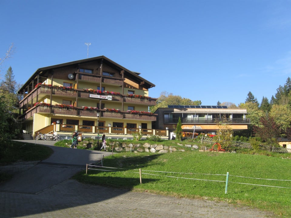 Hotel Dunza mit Anbau Hotel Dunza