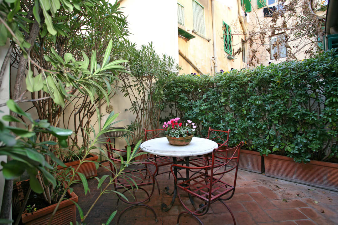 Private patio Hotel Morandi alla Crocetta