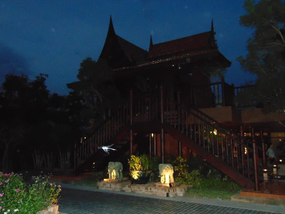 Gastro Divalux Resort & Spa Bangkok, Suvarnabhumi Airport-Free Shuttle