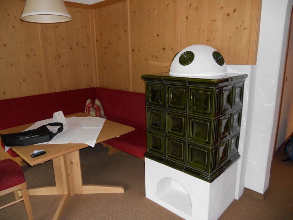 Kamin in der Suite Feuerlilie Hotel Alpenhof