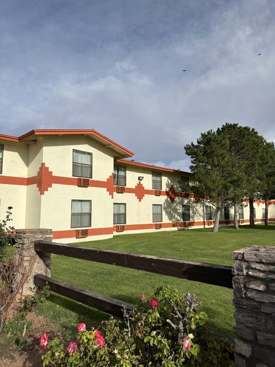 Gartenanlage Quality Inn Navajo Nation