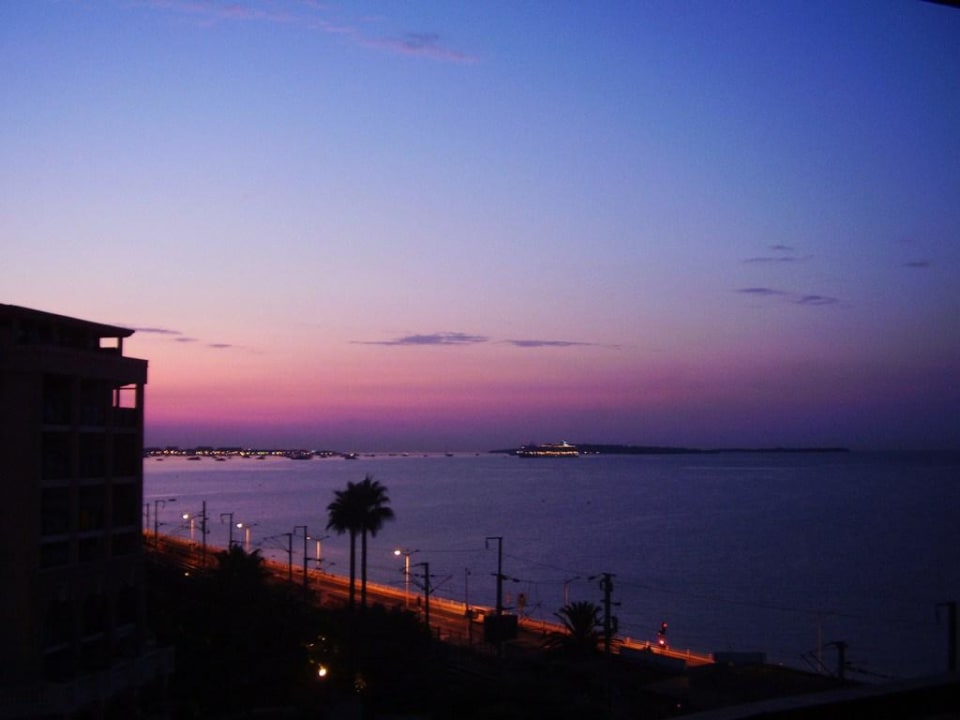 Утро - вид с балкона Pierre & Vacances Residenz Cannes Verrerie