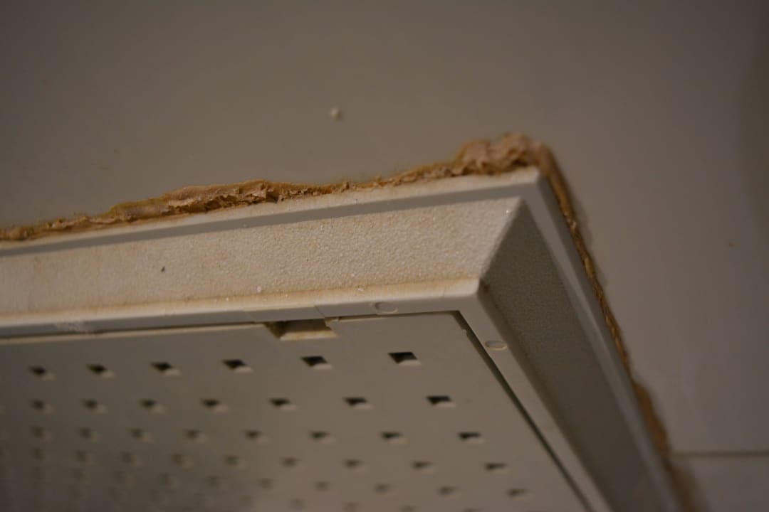 Rost im Badezimmer wurde einfach übergepinselt One Resort Aqua Park & Spa