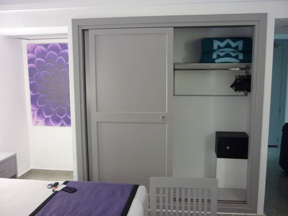 Schrank incl. Safe Hotel Riu Nautilus - Adults only