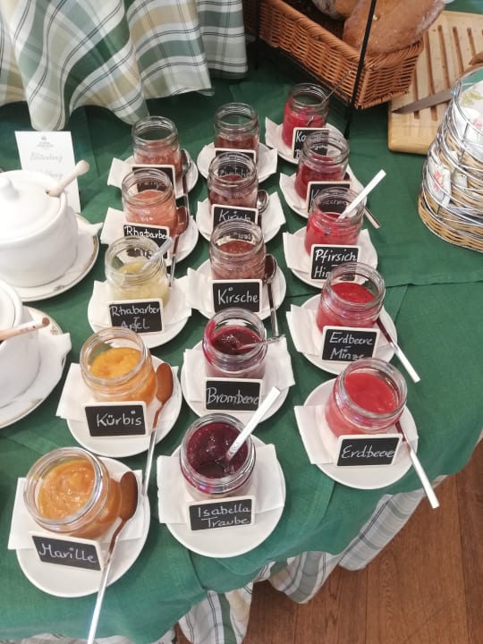 Gastro Hotel Garni Schöne Aussichten