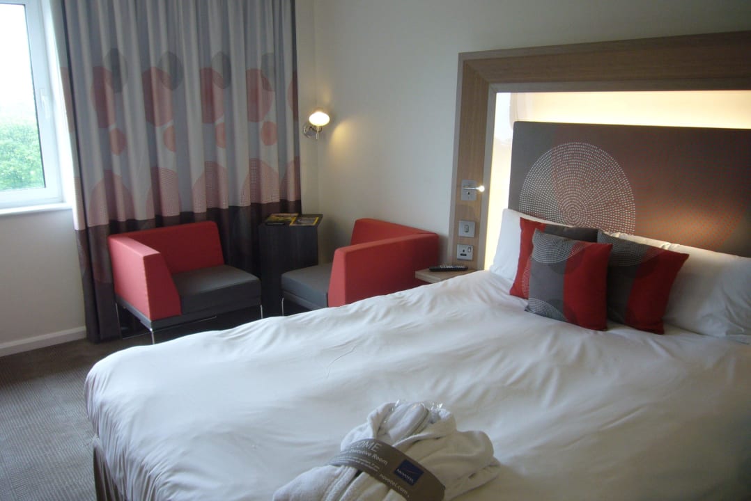 Bett, Sitzecke Hotel Novotel London Waterloo