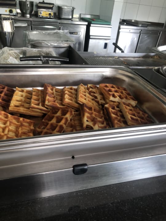 Gastro Well Palace Side