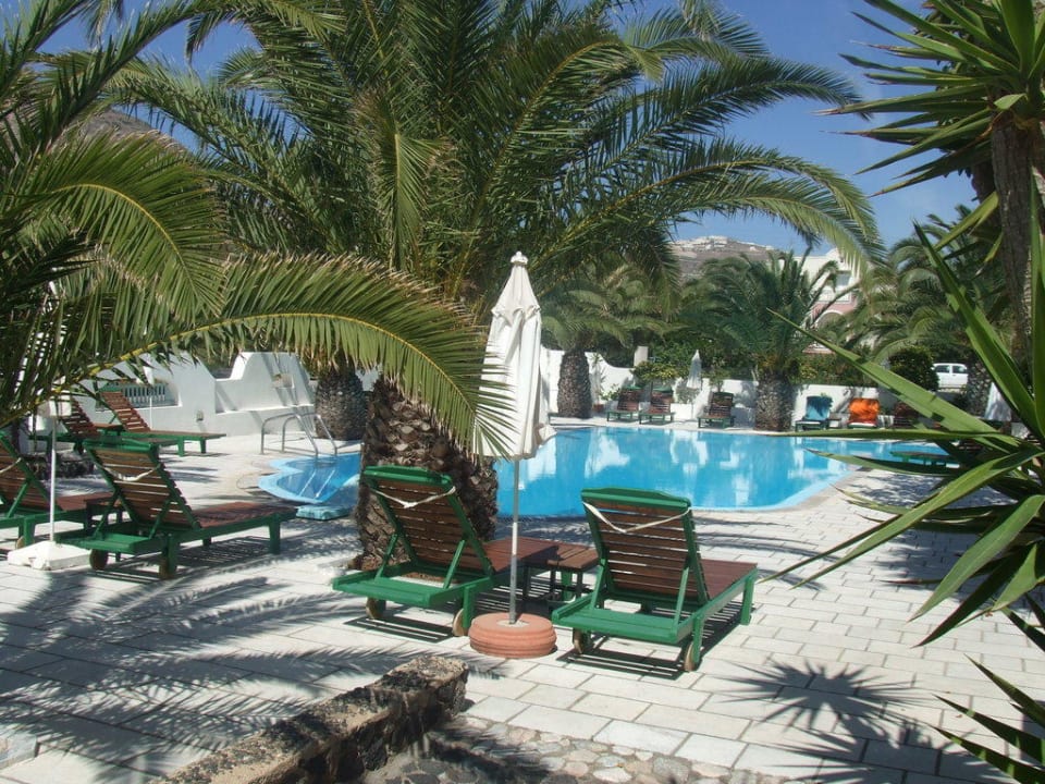 Poolanlage Hotel Strogili