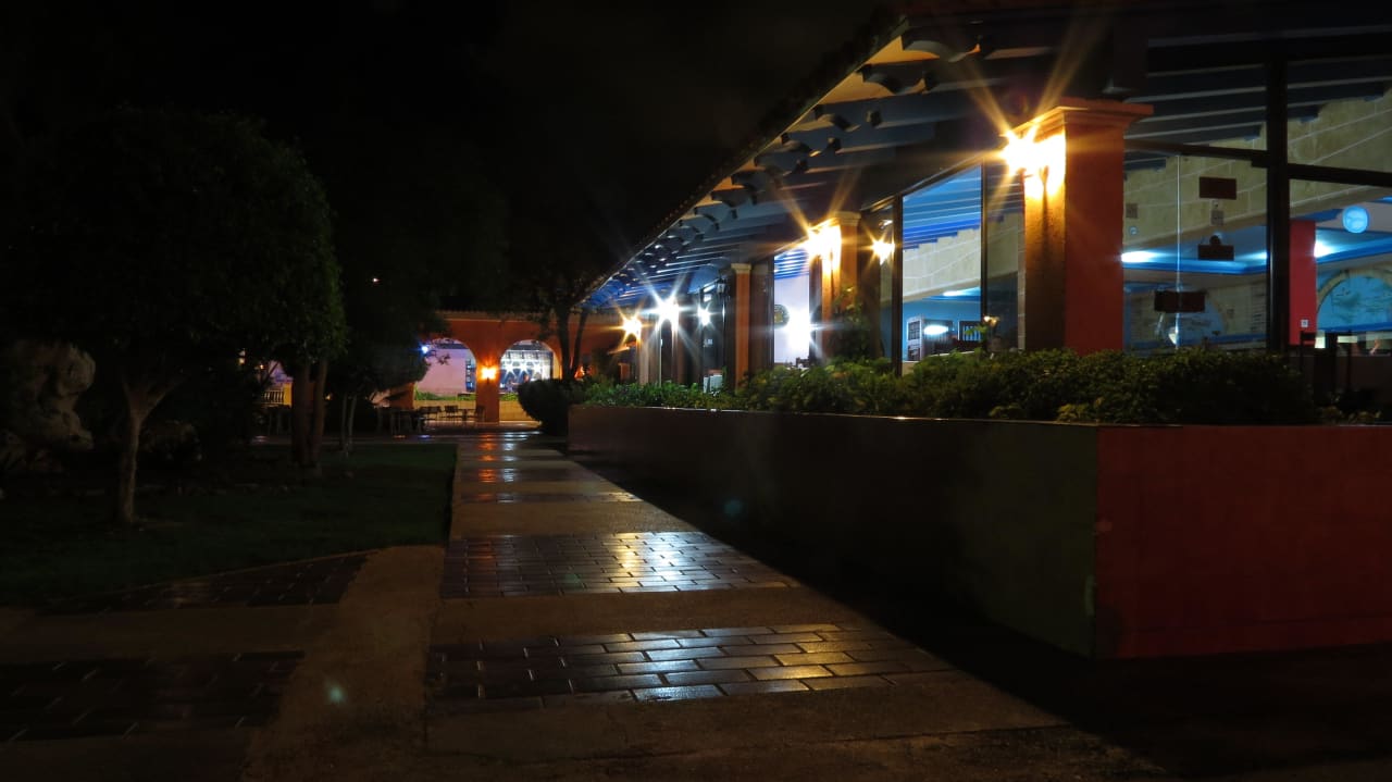 Evening view of restaurant Hotel Roc Barlovento