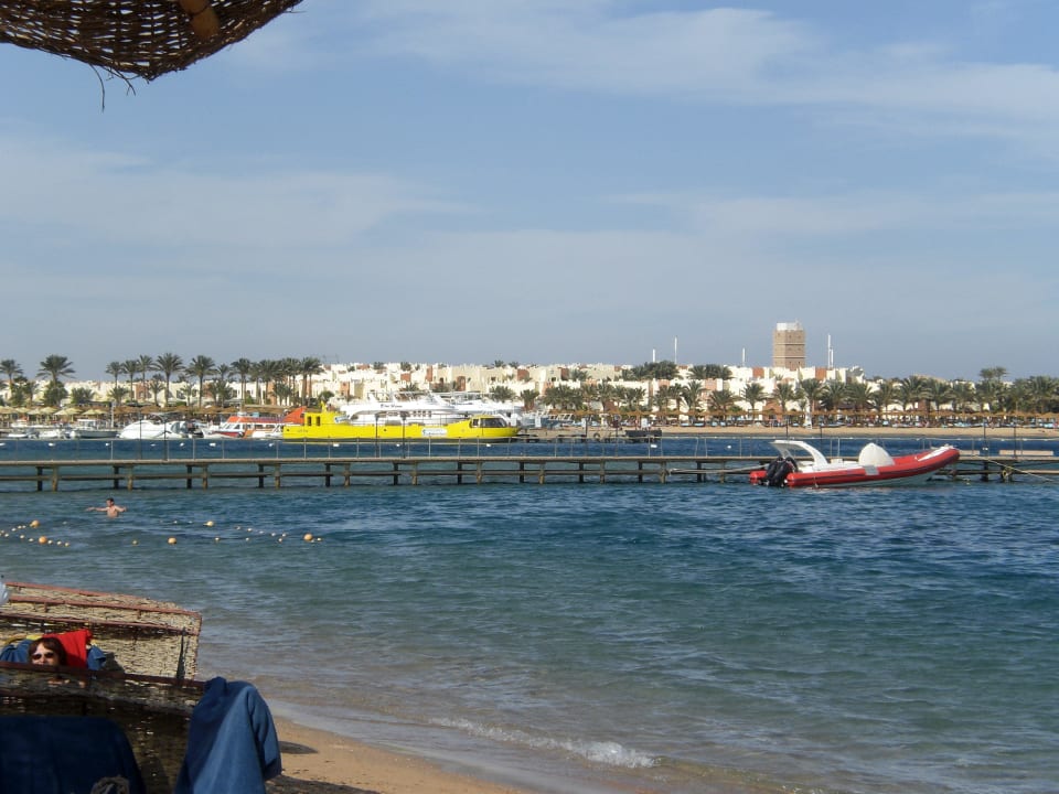 Links vom Strand-Ausflugsboote Jaz Makadi Gardens - TUI BLUE Makadi Gardens - Adults Friendly 16 Years Plus