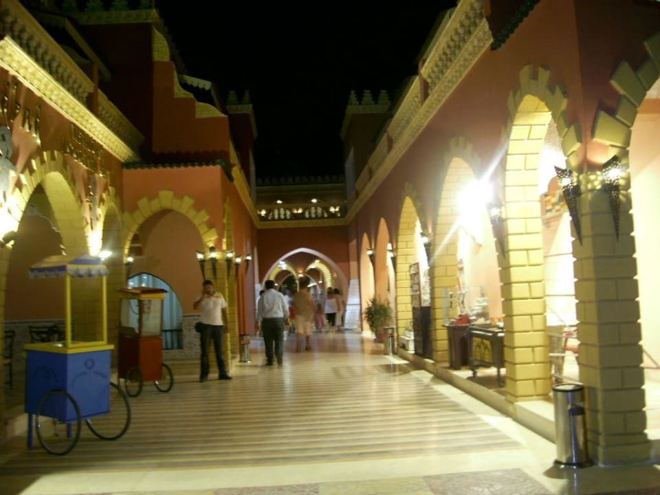 Pasaż handlowy w hotelu Pickalbatros Alf Leila Wa Leila Resort - Neverland Hurghada