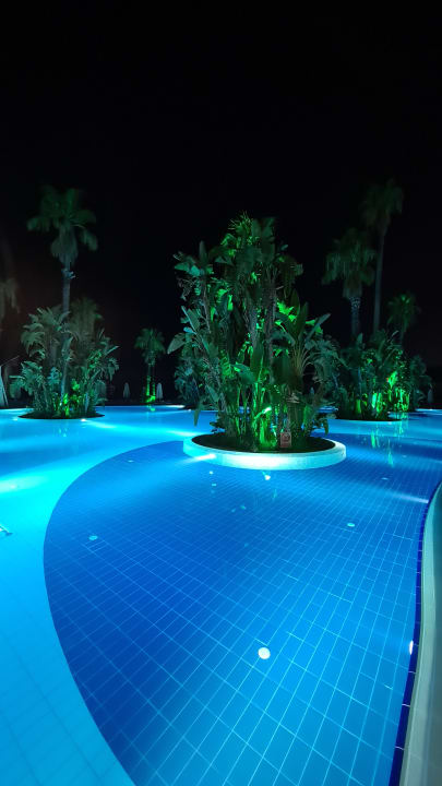Pool Susesi Luxury Resort
