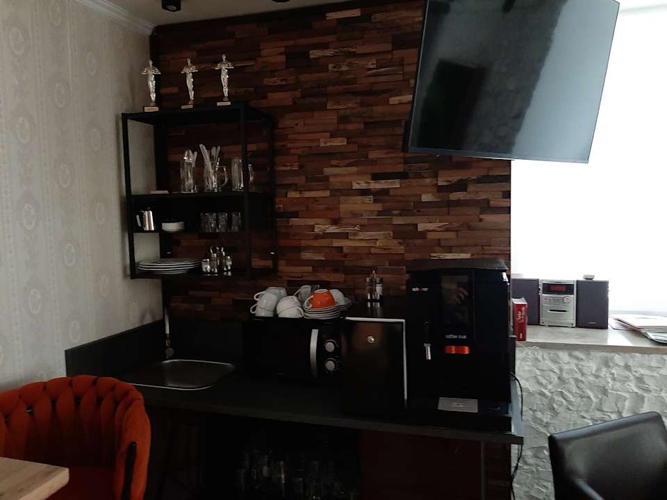 Gastro Hotel Pension Almrausch