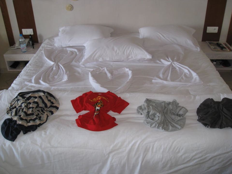 So wird das Bett geschmückt Iberostar Selection Royal El Mansour