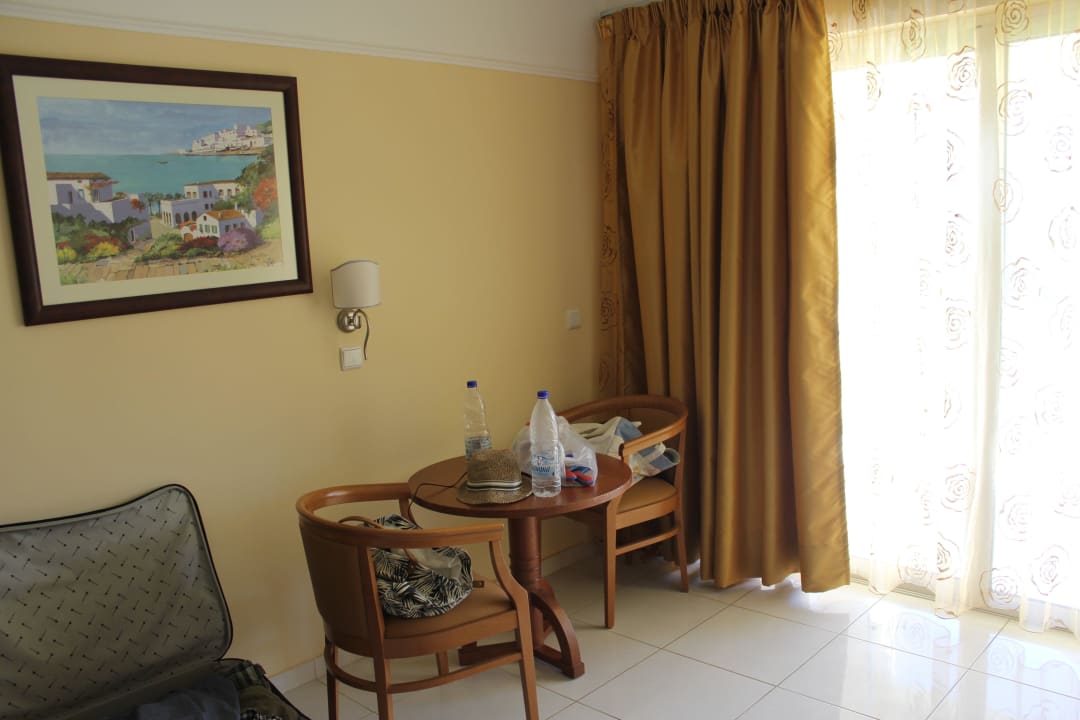 Kleine Sitzecke Vantaris Palace