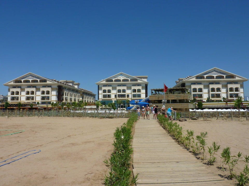 Hotelansicht von der Beachbar Diamond Excellence Resort & Spa