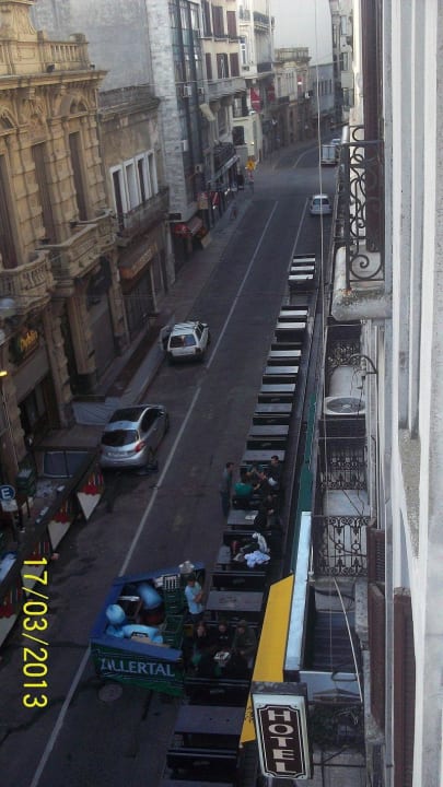 Die Lärmquelle unterm Bbalkon Splendido Hotel