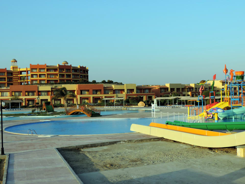 Pool Malikia Resort Abu Dabbab