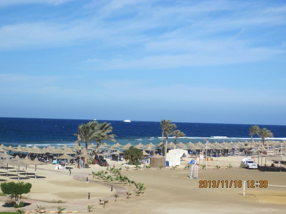 Widok z pokoju nr 2206 Malikia Resort Abu Dabbab