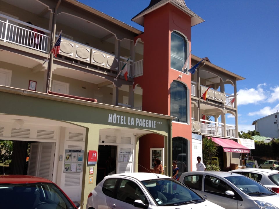 Strassenseite Hotel La Pagerie Trois Ilets