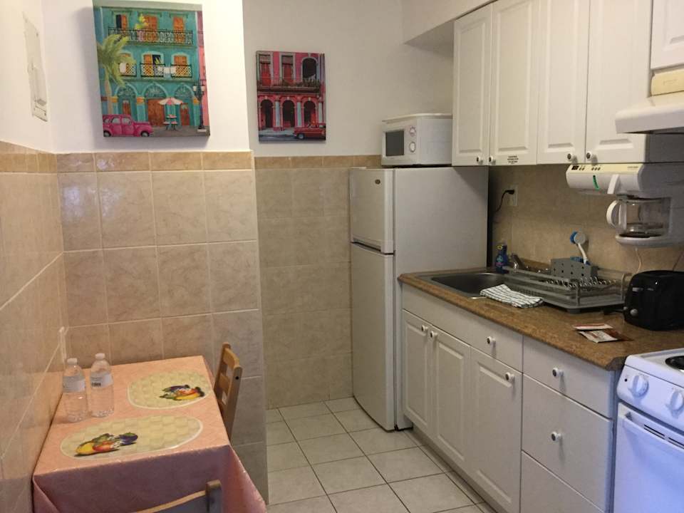 Zimmer Breakaway Inn Guest House