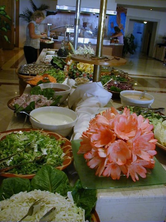 Salatbuffet des Hotel Creta Panorama Iberostar Waves Creta Panorama & Mare