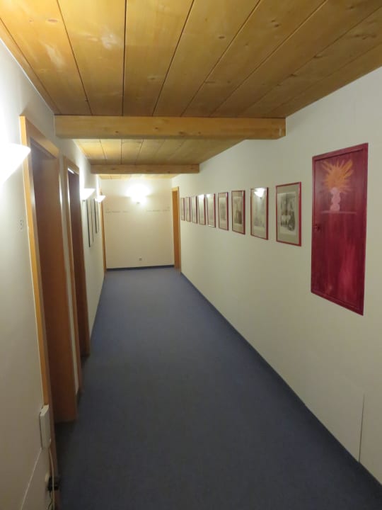 Flurbereich im Wälderhaus Hirschen Schwarzenberg - Fine Hotel, Restaurant & Spa