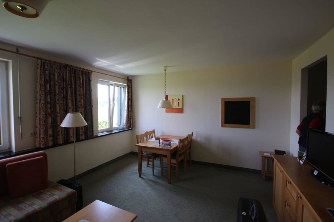 Wohnzimmer App. 401 Hotel Jens Weissflog
