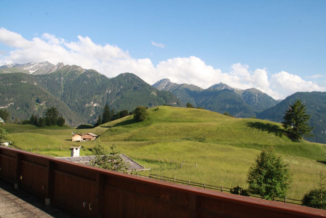Blick von der Terrasse Ferienwohnungen am Matinesweg, Serfaus