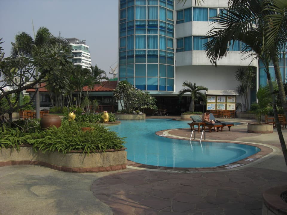 Pool Windsor Suites Hotel Windsor Suites & Convention