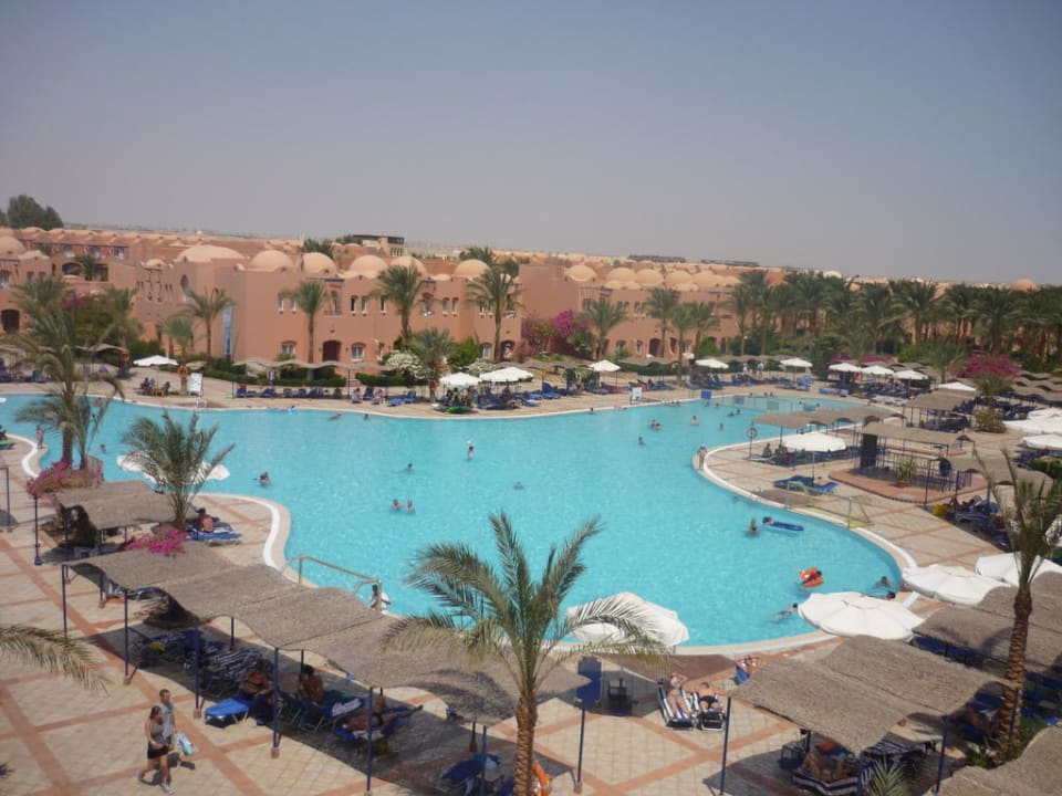 Blick zum großen Familienpool, ohne Störung  Jaz Makadi Oasis Resort
